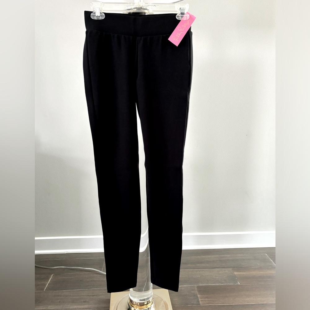 Lilly Pulitzer black Mia leggings, size XS.
